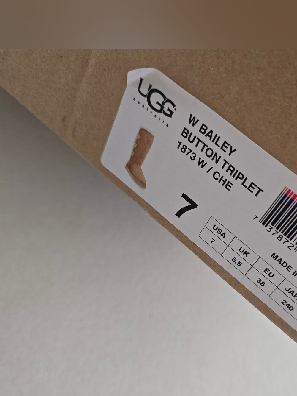 Authentic The UGG Bailey Button Triplet 1873 in chestnut US 7 $220 - Picture 4 of 8